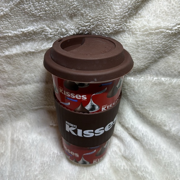 Reese's and Hershey Kisses Ceramic Travel Mugs w/Silicone Lid & Grip by Galerie - Picture 3 of 5